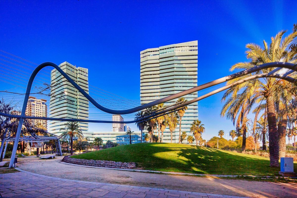 obra nueva de lujo a estrenar en Diagonal Mar